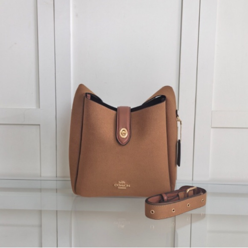 Coach Hadley convertible crossbody bag